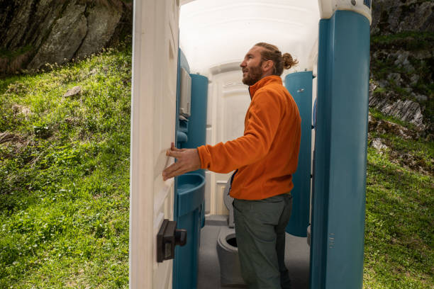 Portable Toilet Options We Offer in Pine Mountain Clu, CA