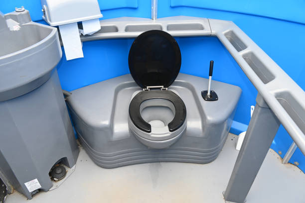Best Portable bathroom rental  in Pine Mountain Clu, CA